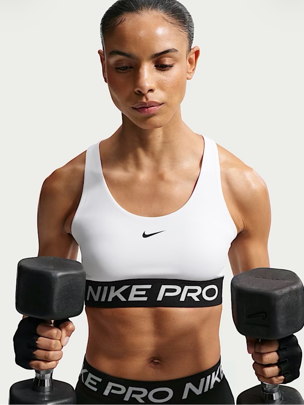 Nike Women's Medium Pro 365 Light-Support Non-Padded Sports Bra